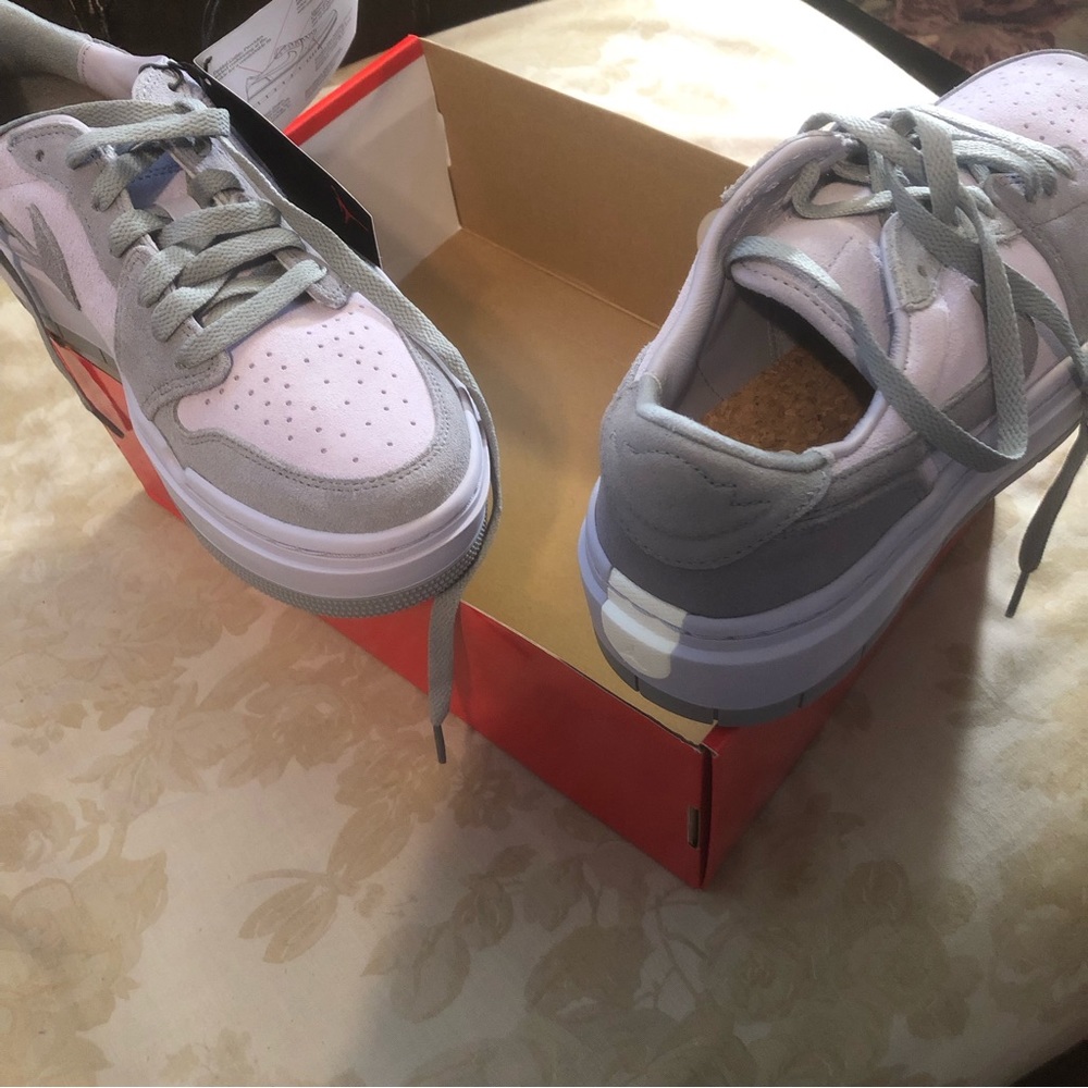 Air Jordan elevate women low 8.5 stealth/titanium brand new in the box no lid